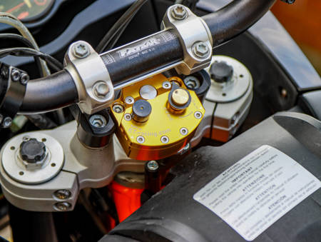 Steering Damper With Mounting Bracket for KTM 950/990 